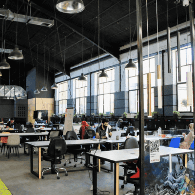 next_static_media_desks.71bbd8aa