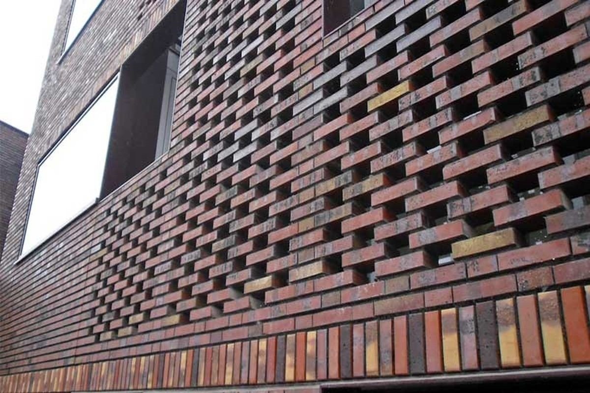 09098897876867-9