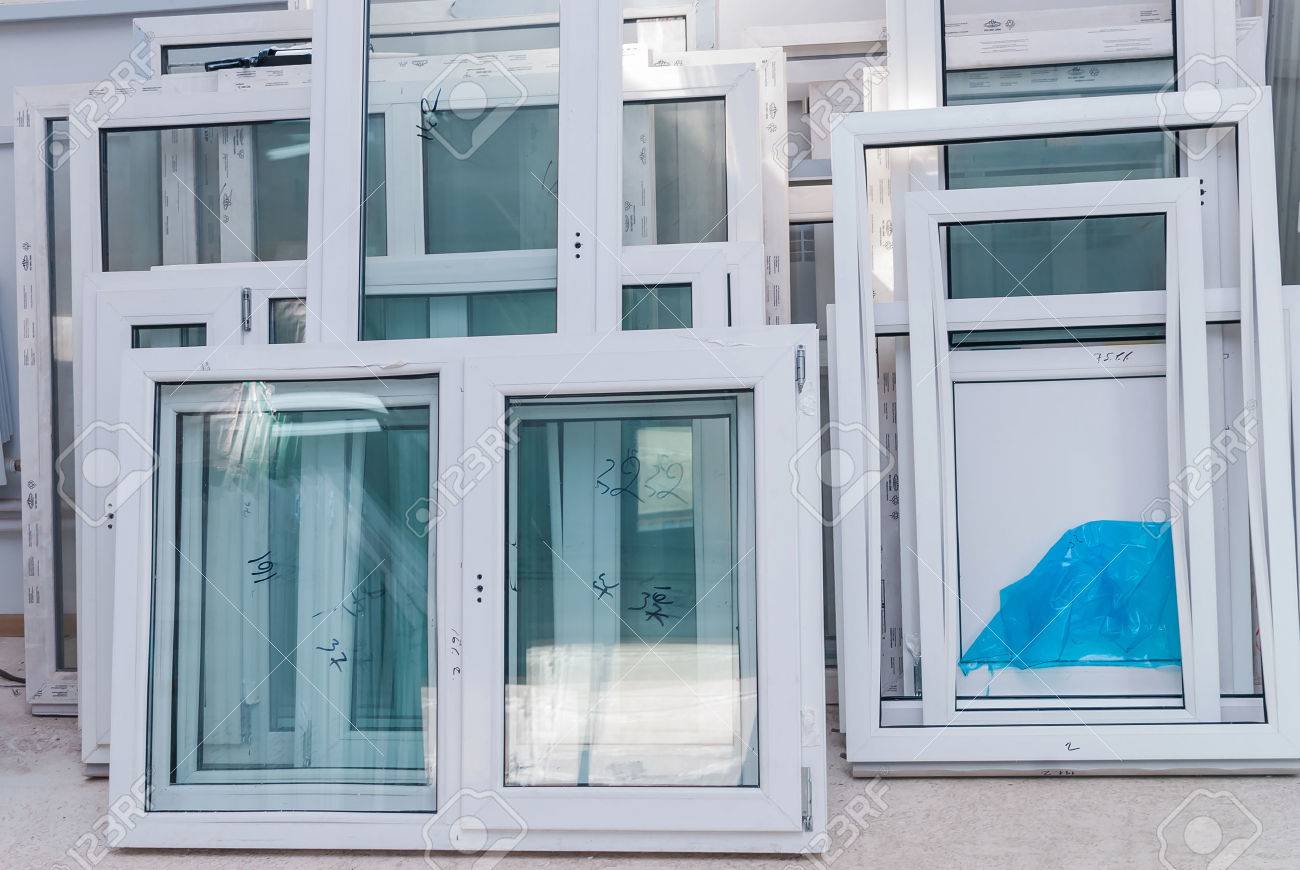 49930322-fenetre-pvc-fabrication-des-portes-fabricant-de-fenetres-usine-interrior-8