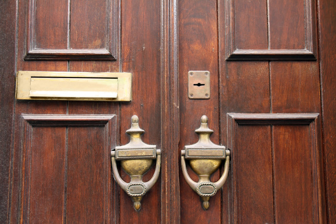 door-wood-ornaments-metal-2