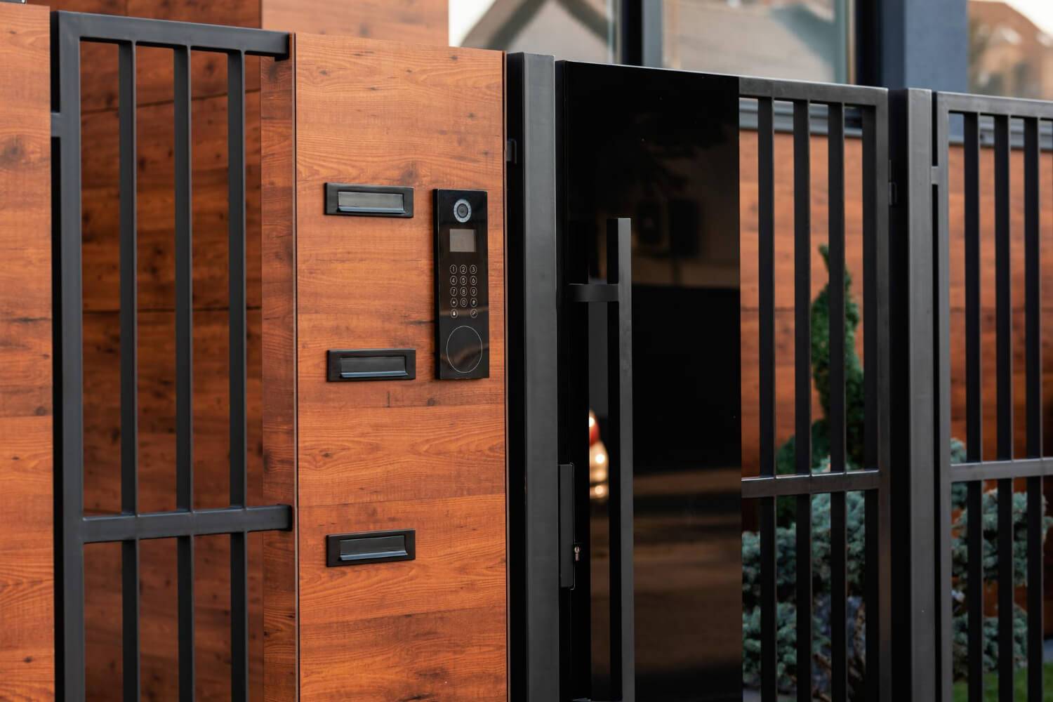 intercom-gate-front-residential-building-2
