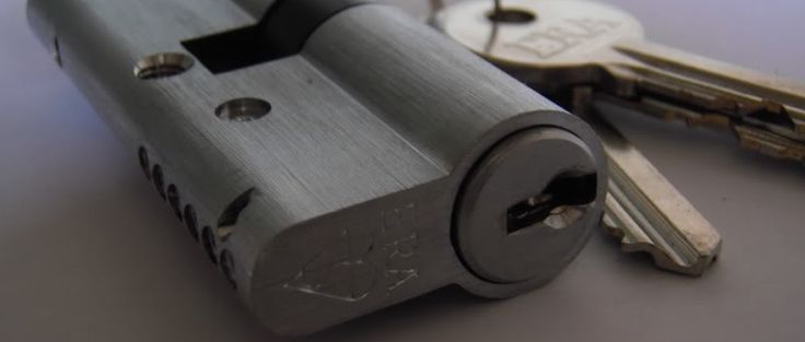 67c4373c38ebd4a8e5ffb05967502d8e-biometric-system-alarm-system-1