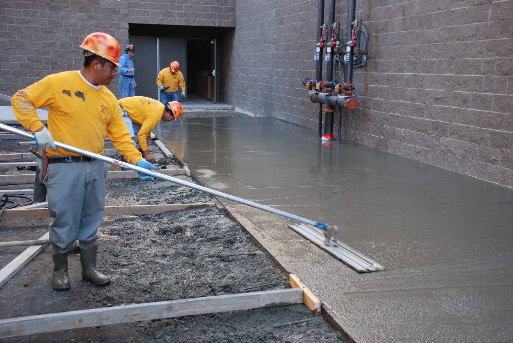 Concrete-Admixtures-3-8-1-1024×685-1