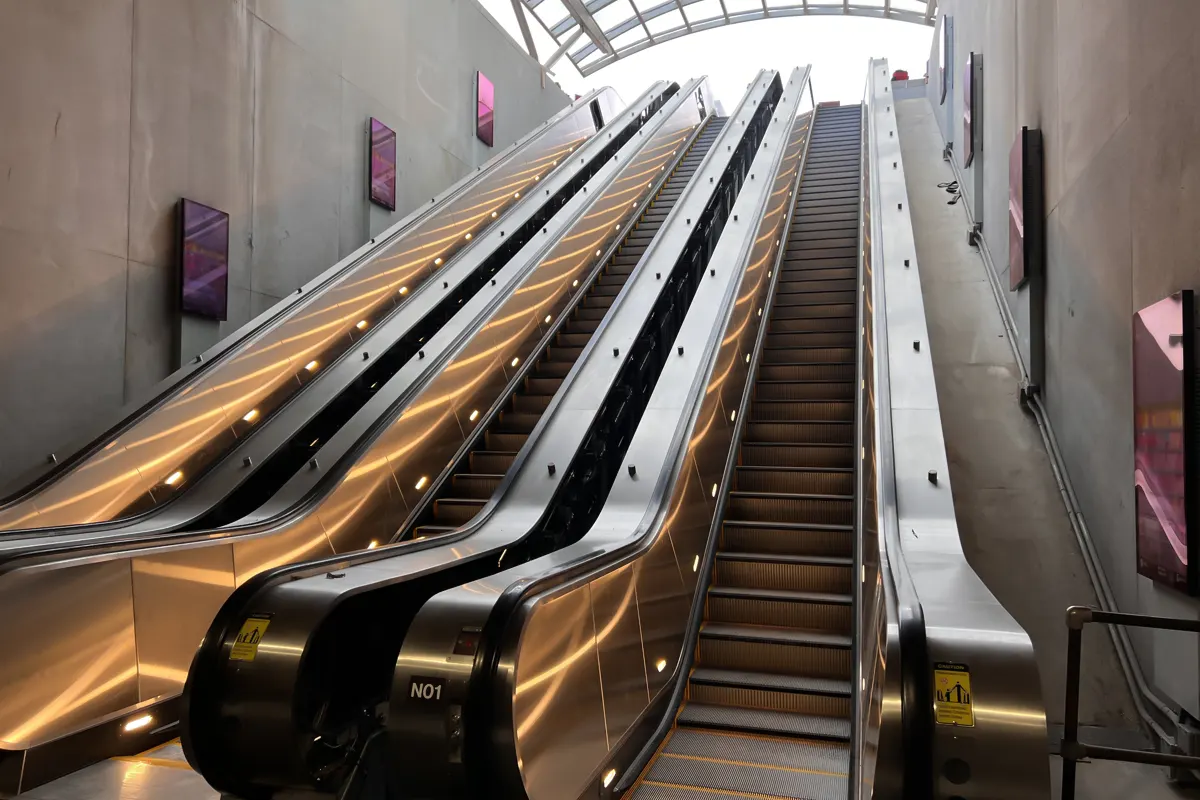 Escalator-installation