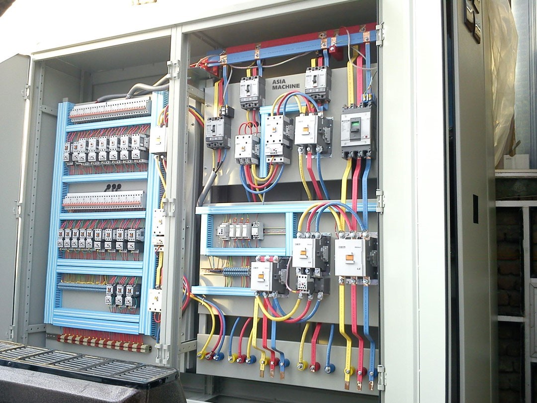 -تابلو-برق-صنعتی-5