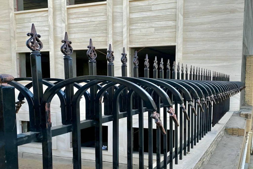 fence-wall-protection-deer-antler-spear-ik-e1741345756397-1024×684-3
