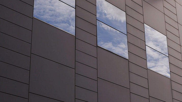 disadvantages-of-dry-ceramic-facade